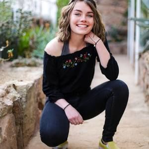 Meet your Posher, Mckenzie